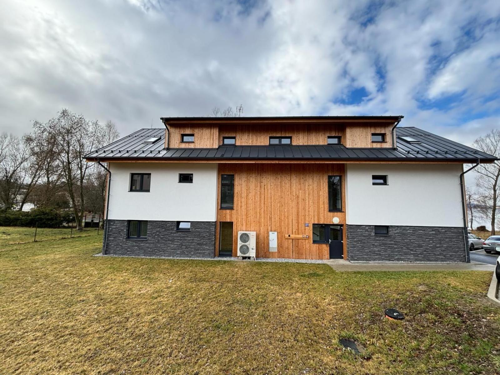 U Plaze Lipna - Male Lipno Apartment
